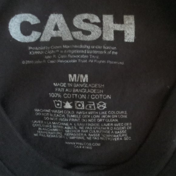 Johnny Cash The Man in Black Graphic T-Shirt - Picture 5 of 8